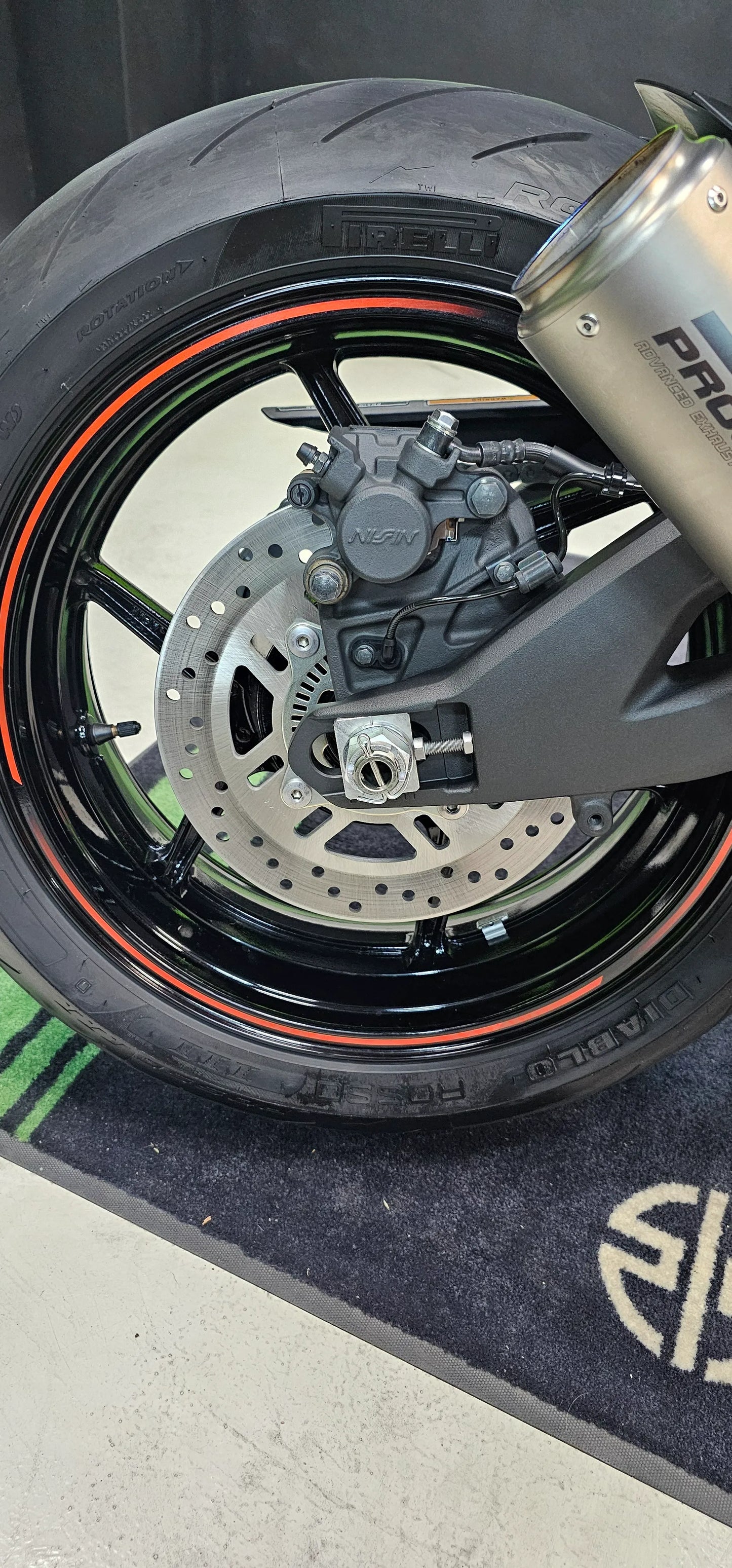 Kawasaki ZH2 - MYM MOTOS S.A