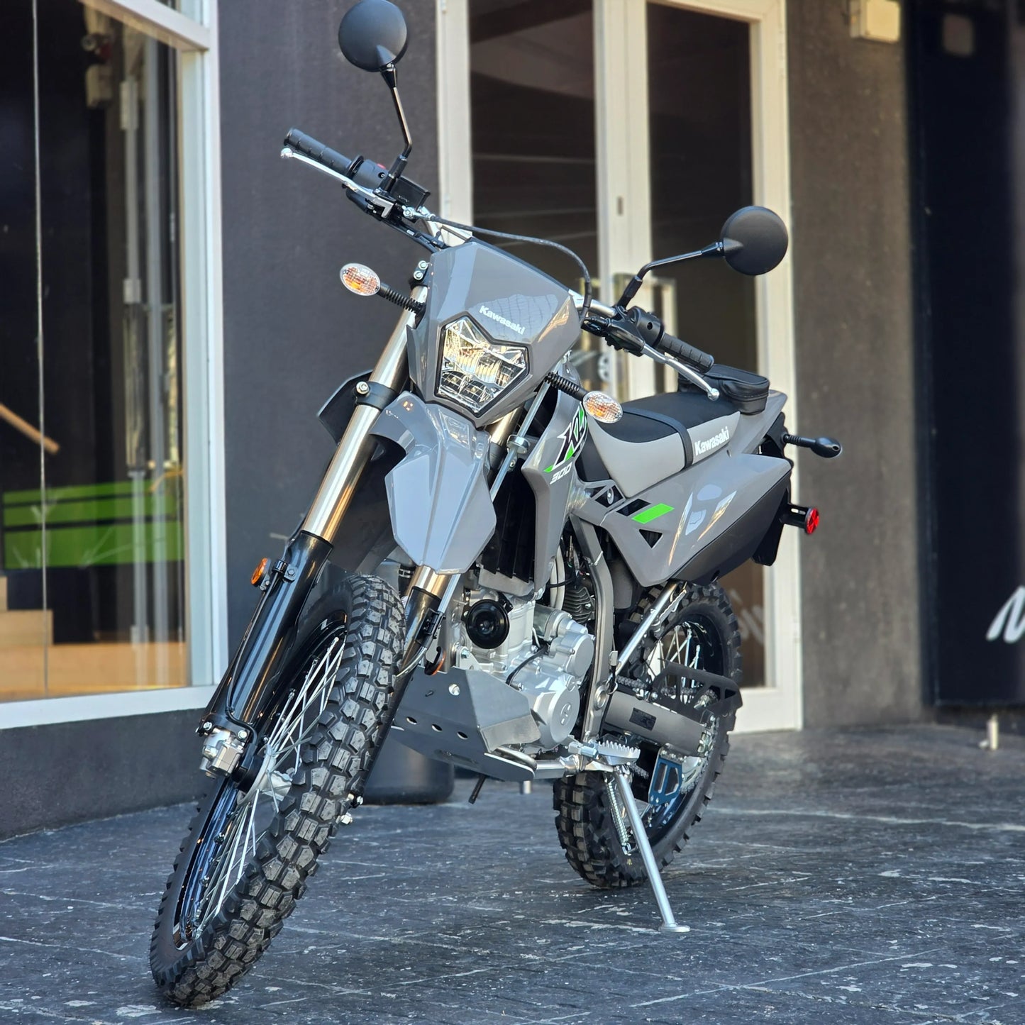 Kawasaki KLX 300 - MYM MOTOS S.A
