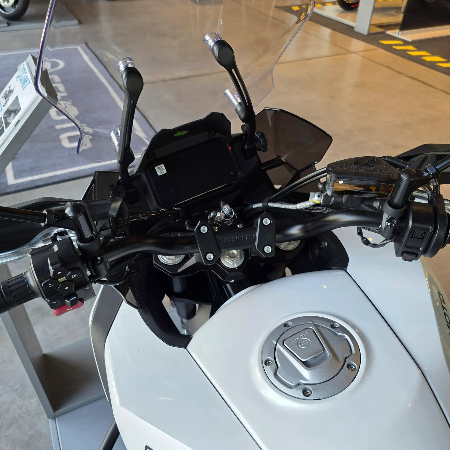 CFMOTO 700MT - MYM MOTOS S.A