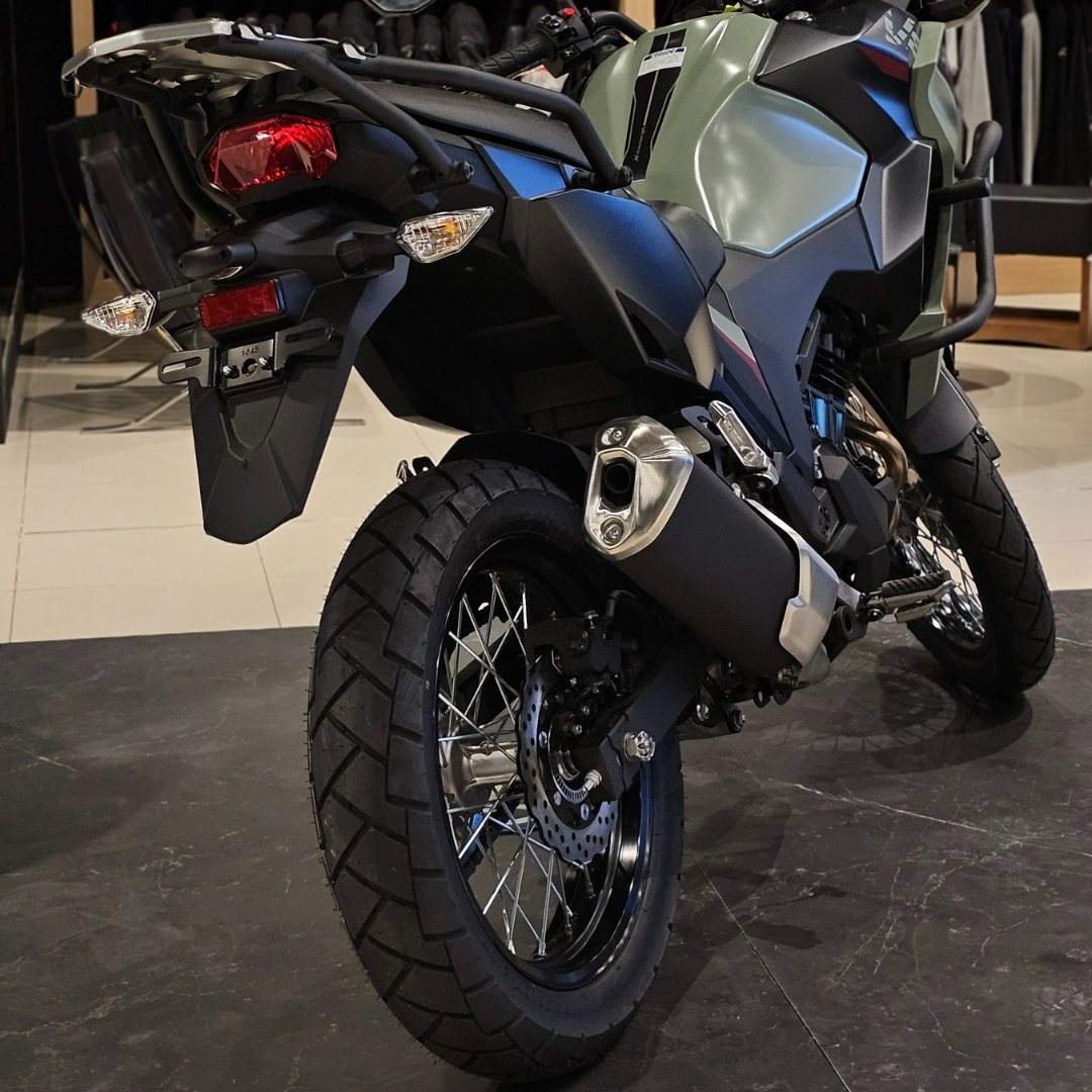 Versys X 300 - MYM MOTOS S.A