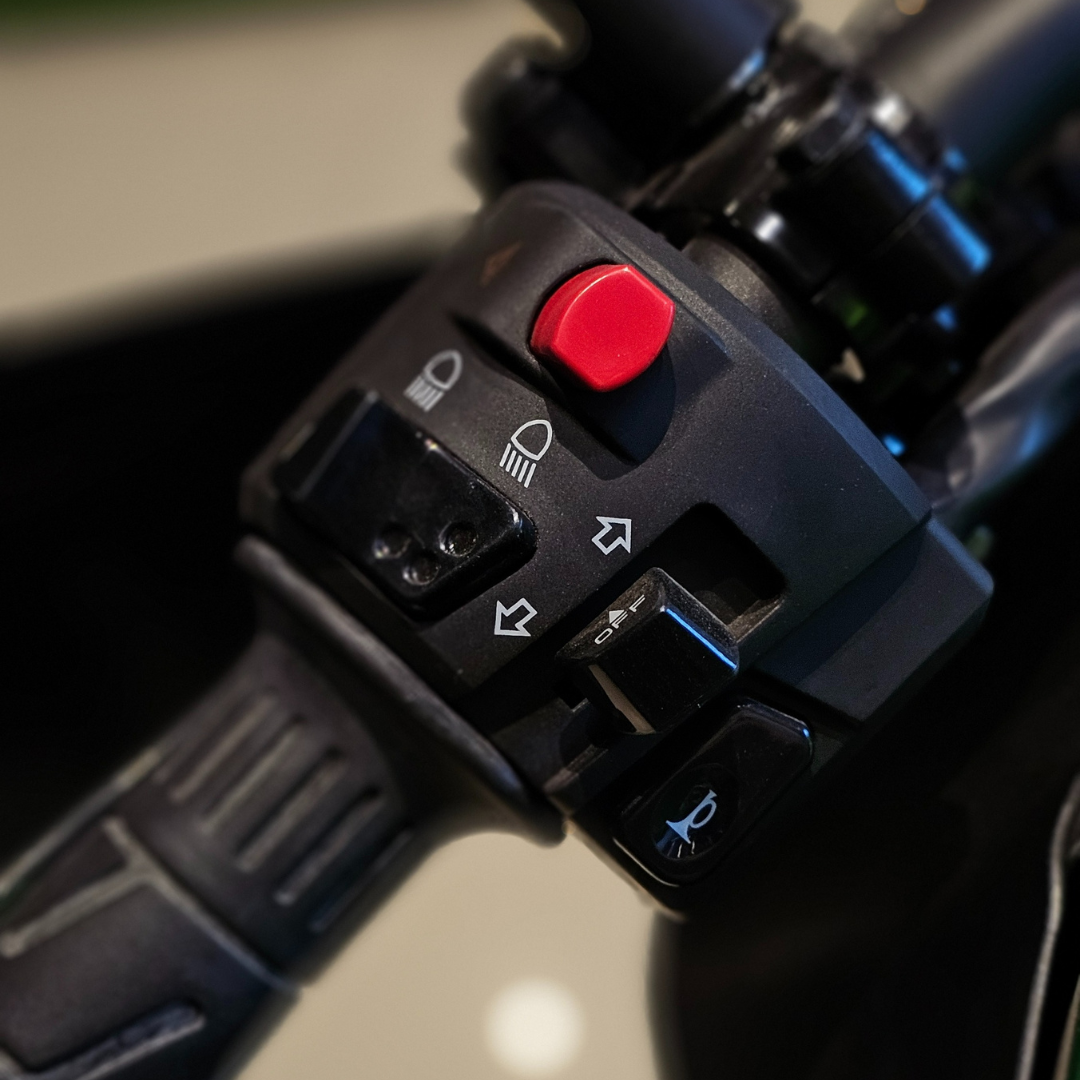 Versys X 300 - MYM MOTOS S.A