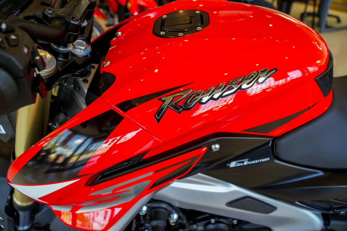 Bajaj Pulsar NS 400Z - MYM MOTOS S.A