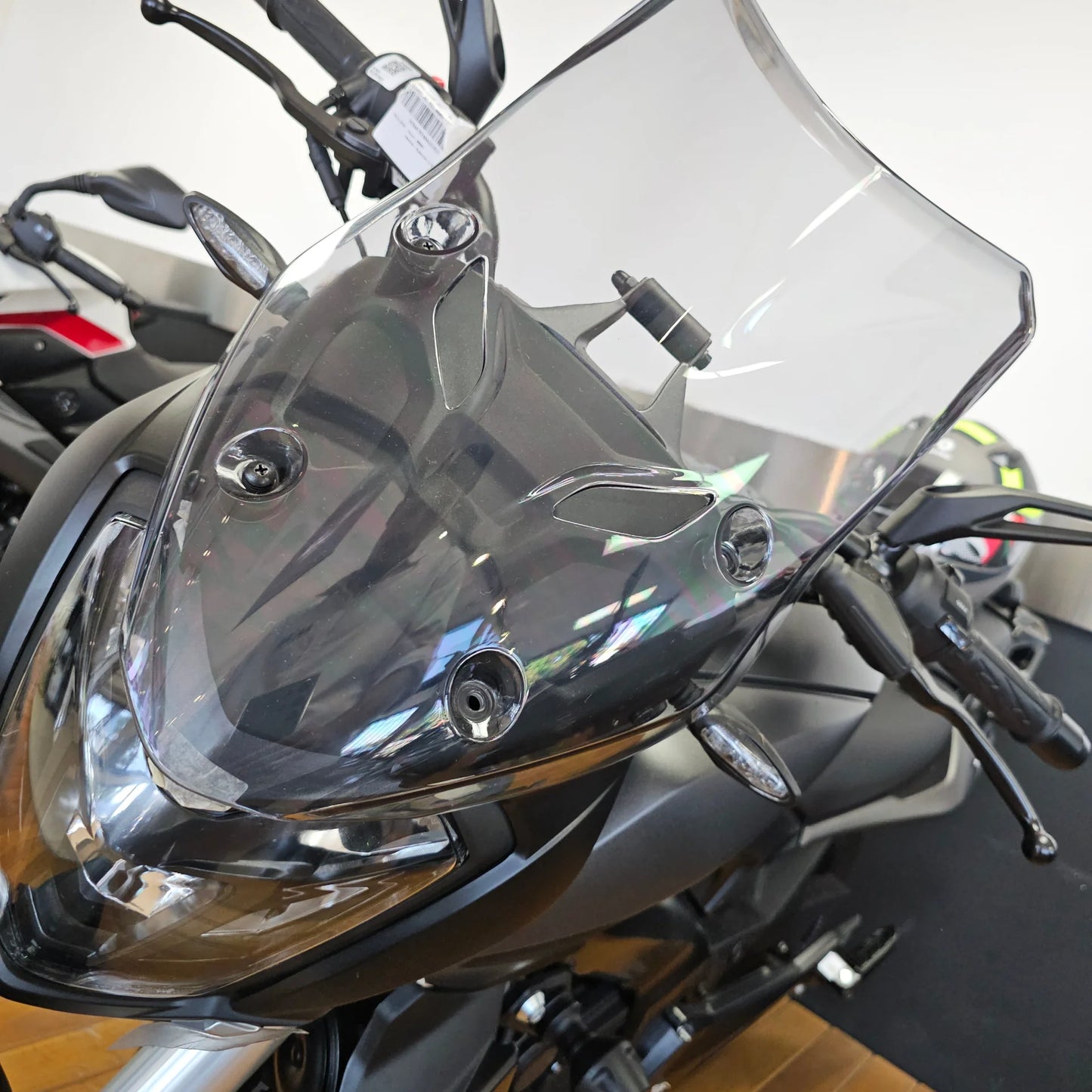 Bajaj Dominar 5 1 alta resolución