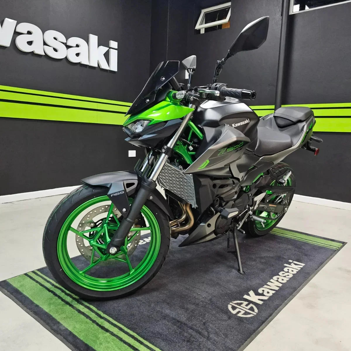 Kawasaki Z 6 1