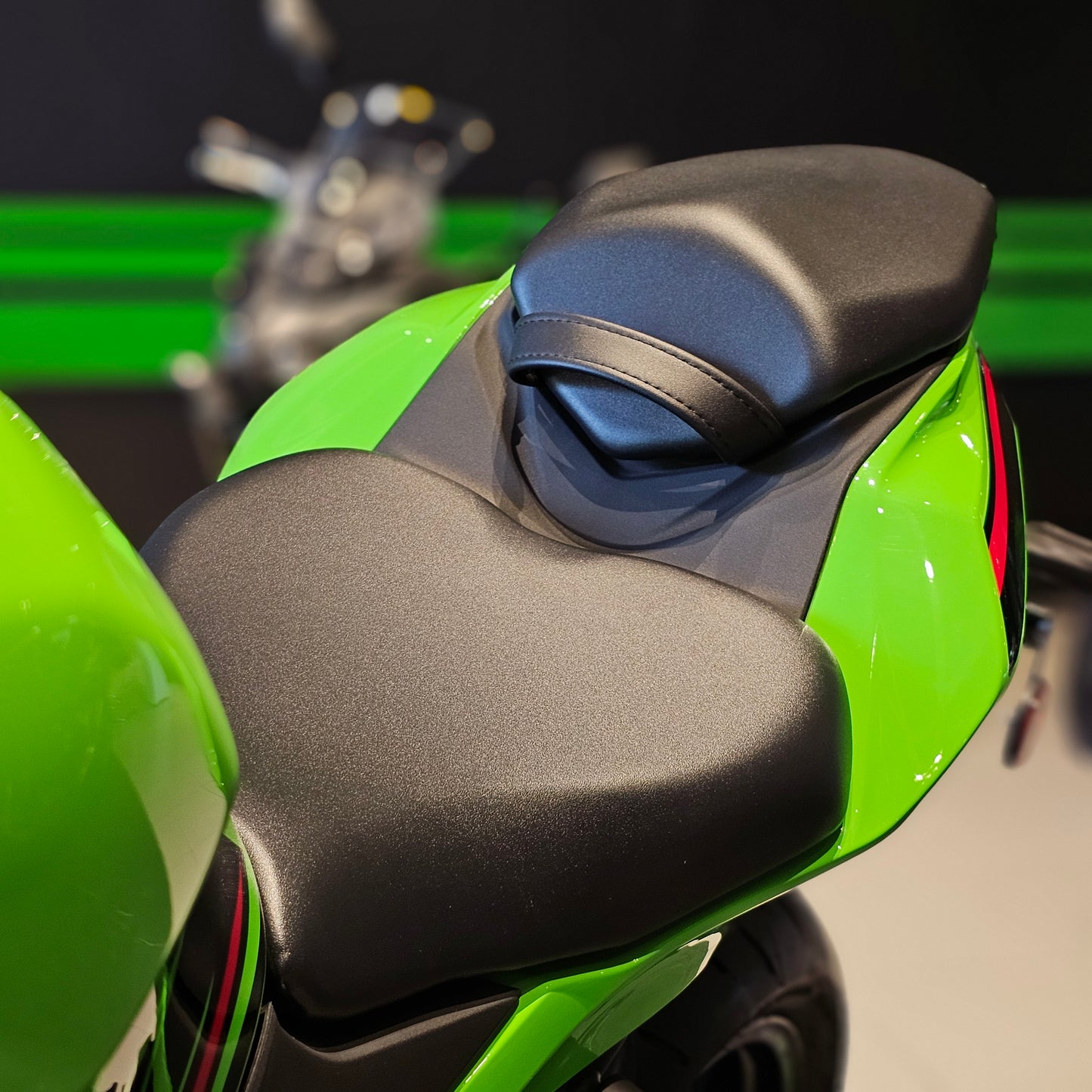 Kawasaki ZX4Rr - MYM MOTOS S.A
