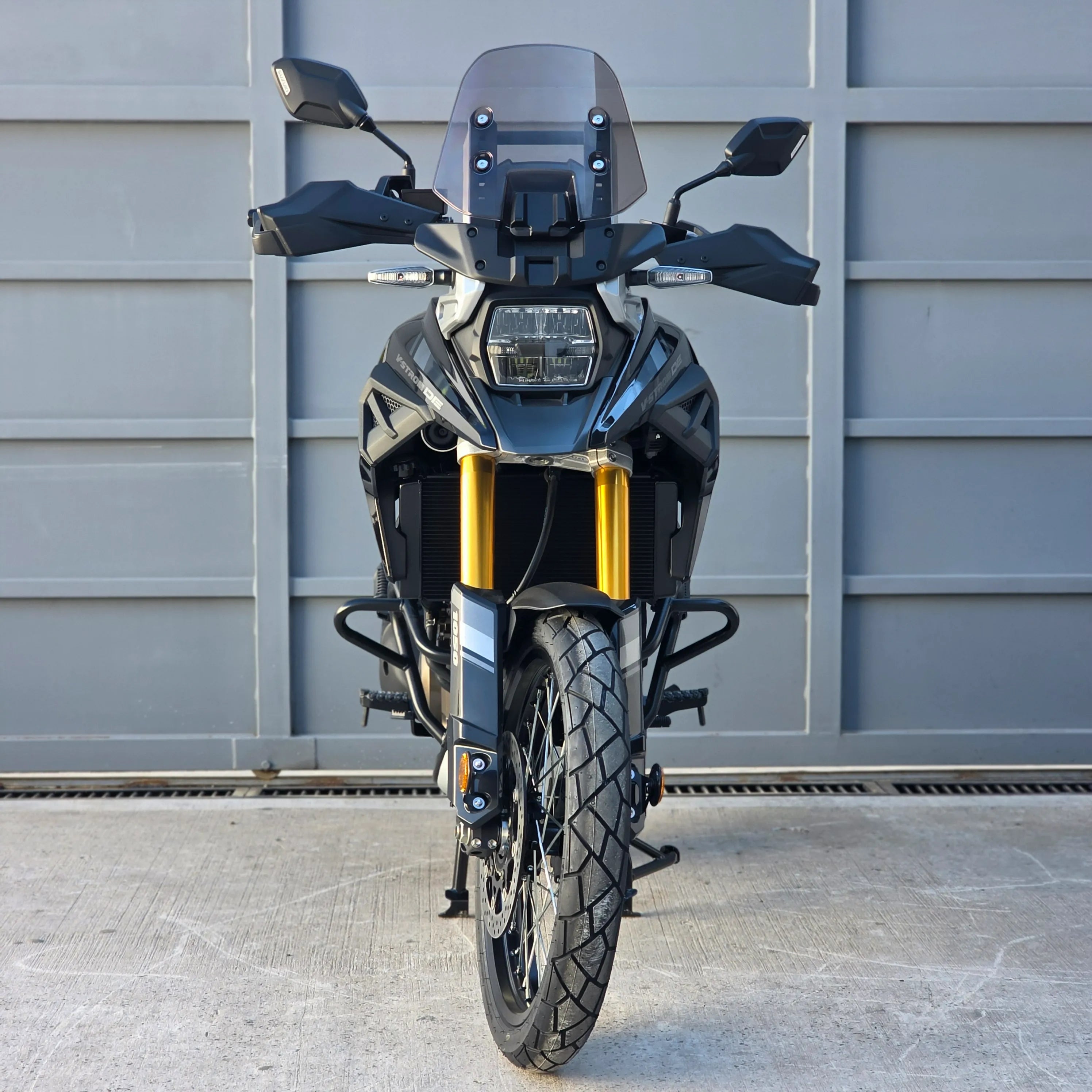 Suzuki V-STROM 1050 DE - MYM MOTOS S.A
