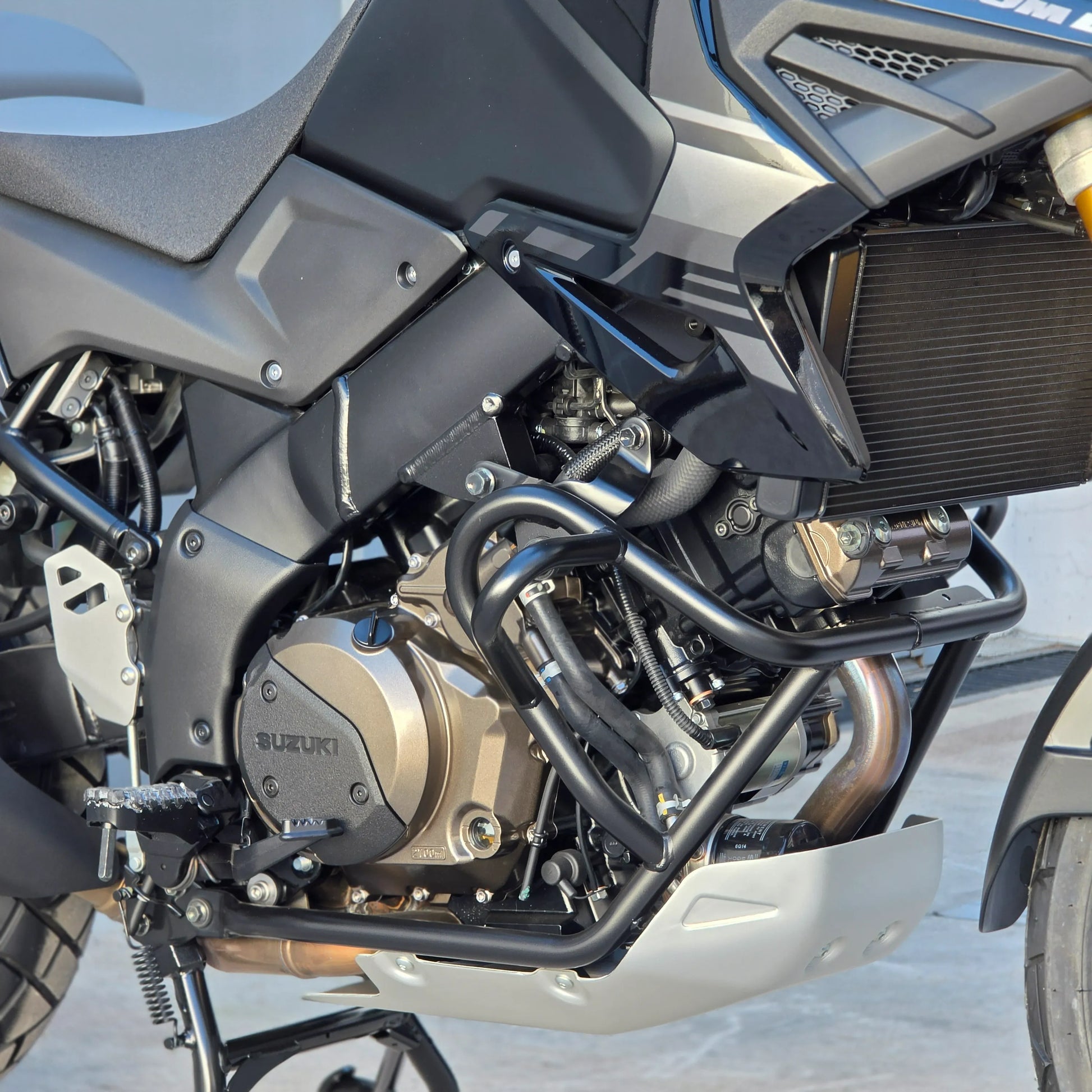 Suzuki V-STROM 1050 DE - MYM MOTOS S.A