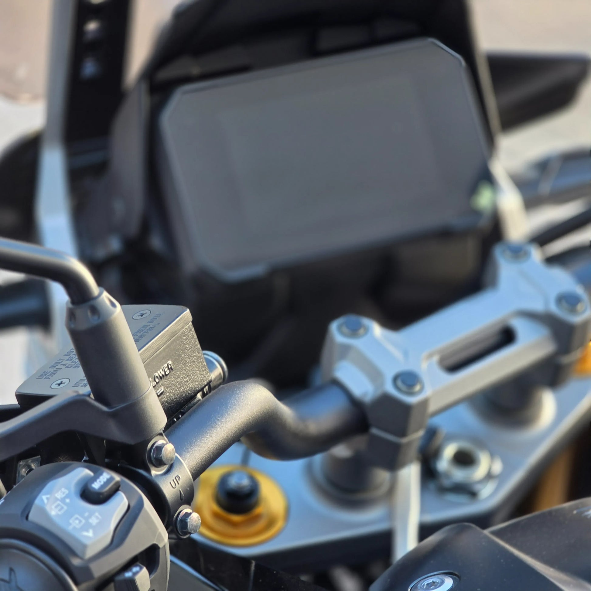 Suzuki V-STROM 1050 DE - MYM MOTOS S.A