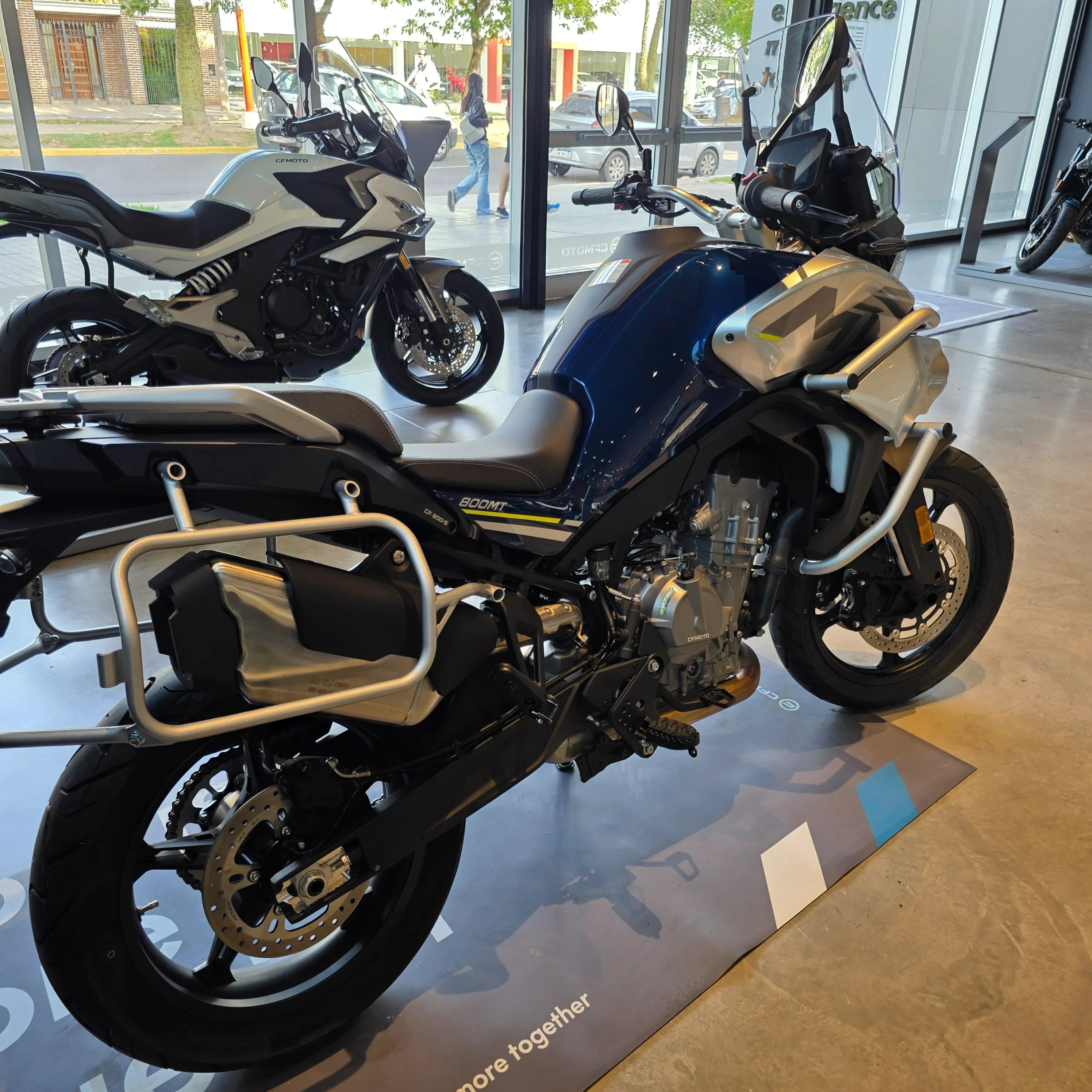 CFMOTO 800MT SPORT - MYM MOTOS S.A
