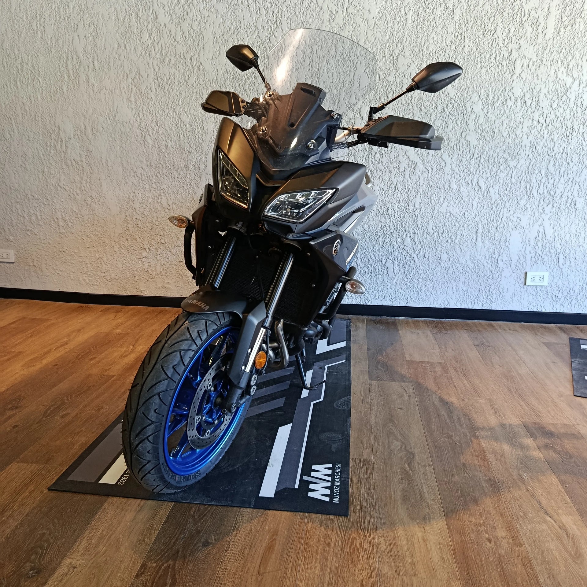 Yamaha MT 09 Tracer 2019 - MYM MOTOS S.A