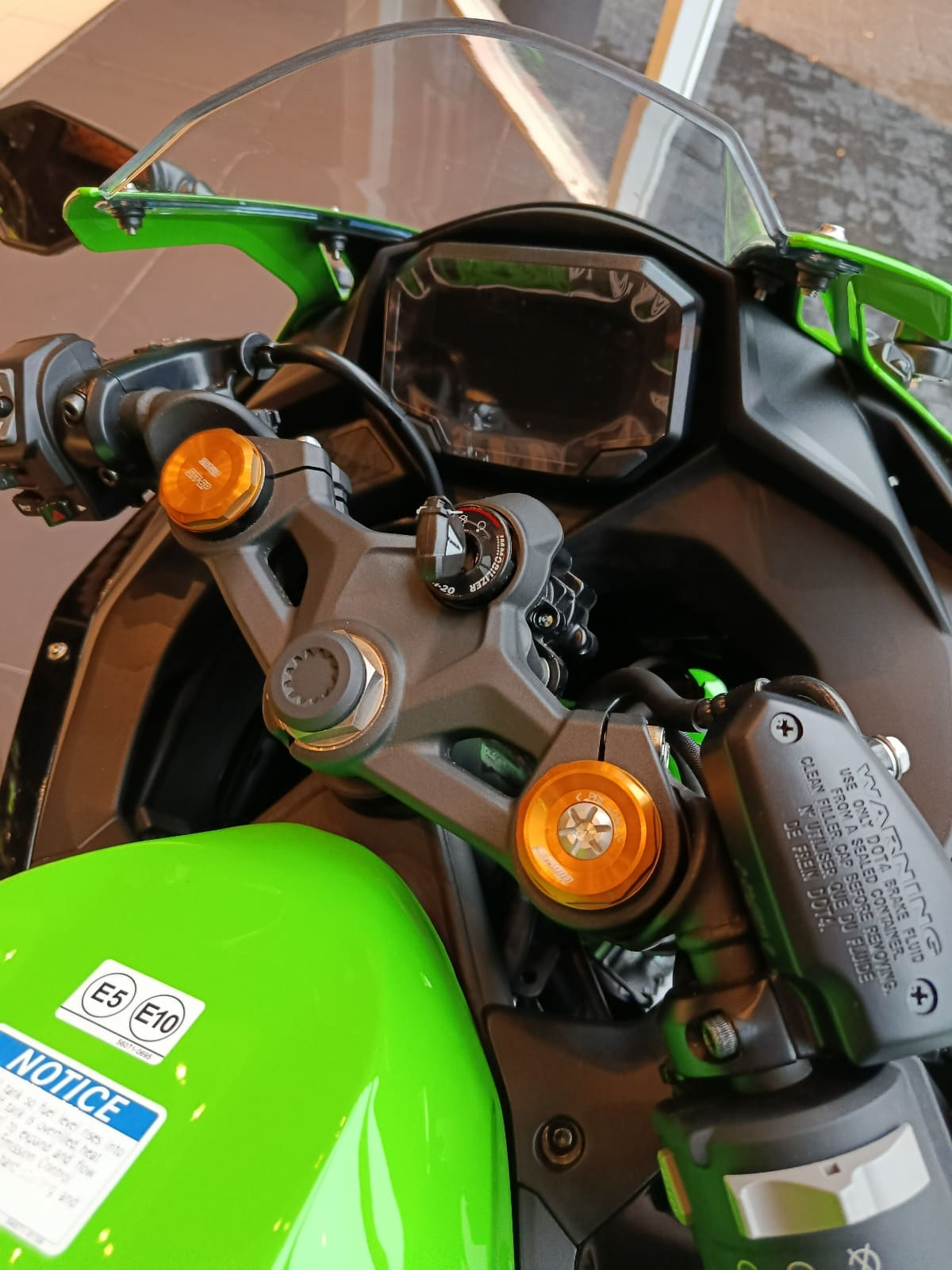Kawasaki ZX4Rr - MYM MOTOS S.A