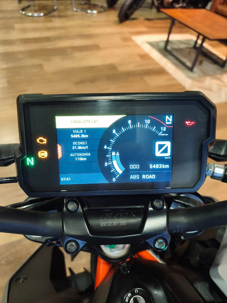 Motocicleta KTM Duke 390 2021