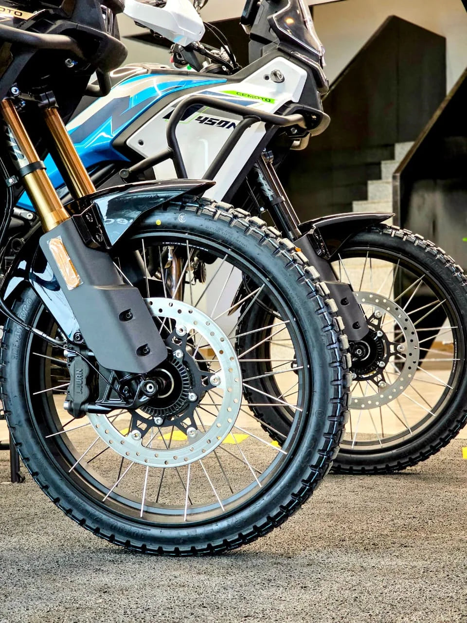 Motocicleta CFMOTO 450MT