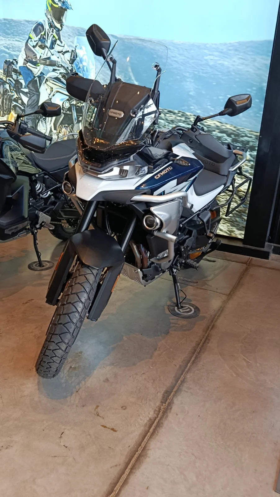 Motocicleta CFMOTO 800MT Explore Edition