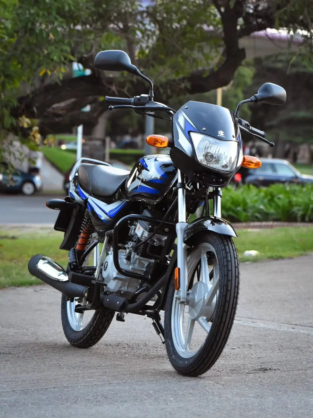 Bajaj Ct  6 1