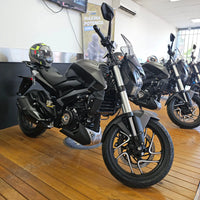 Bajaj Dominar  2 1 alta resolución