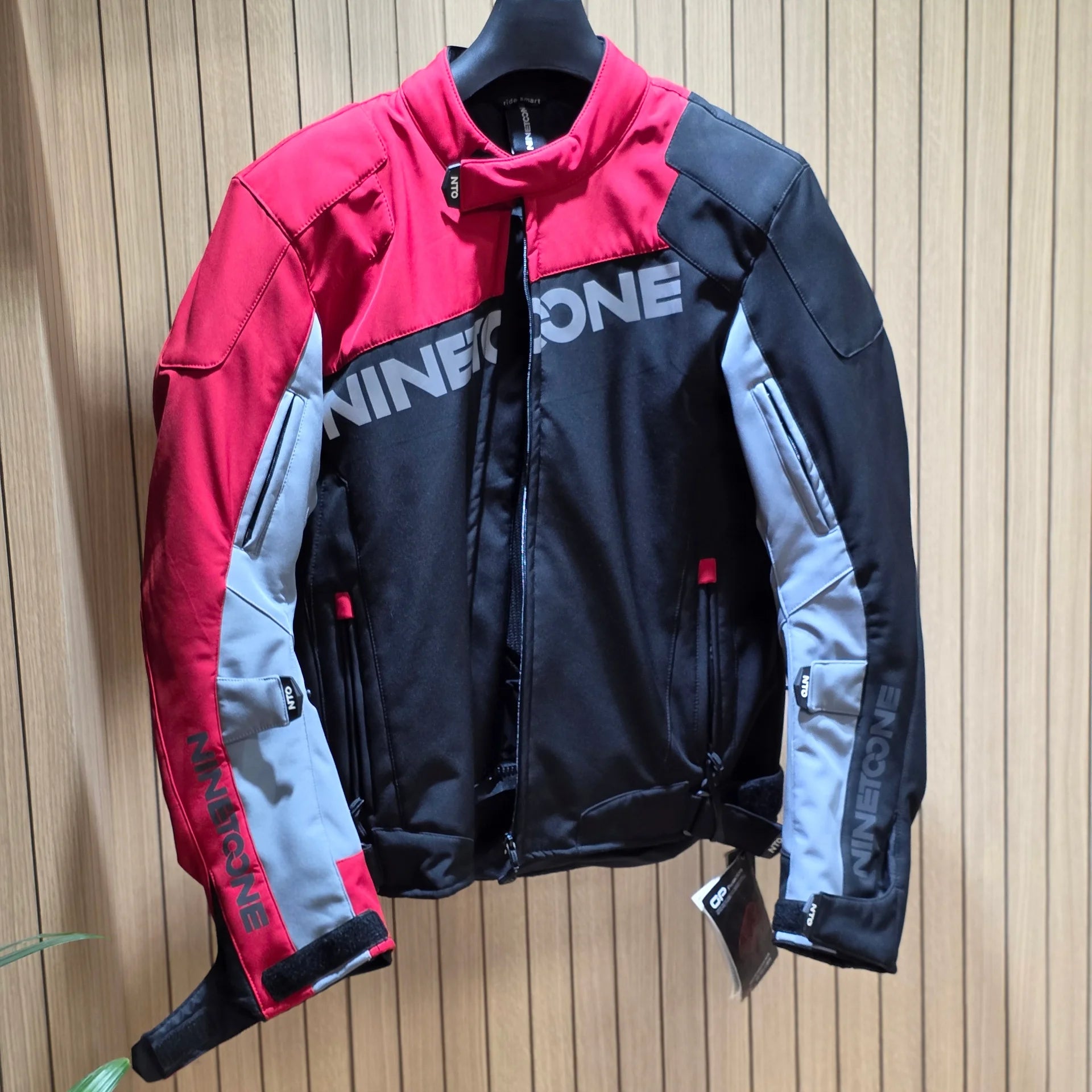 Campera Nto Race 3 Softshell 1 1 alta resolución