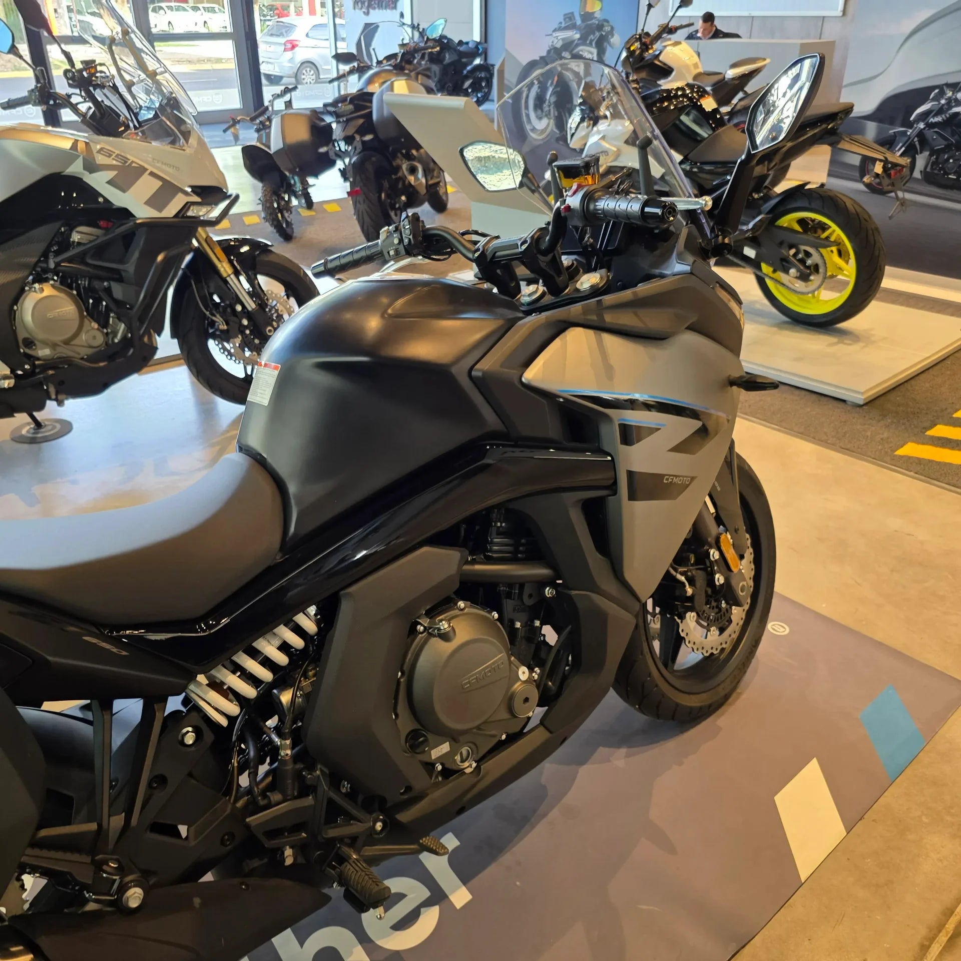 Cfmoto Gt 1 4 1 alta resolución