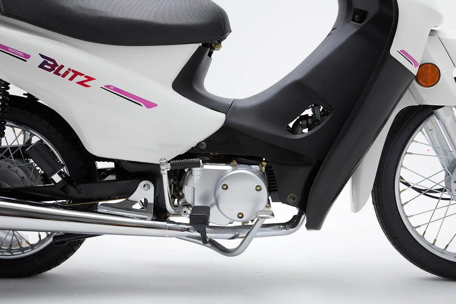 Motomel Blitz  11 1 alta resolución