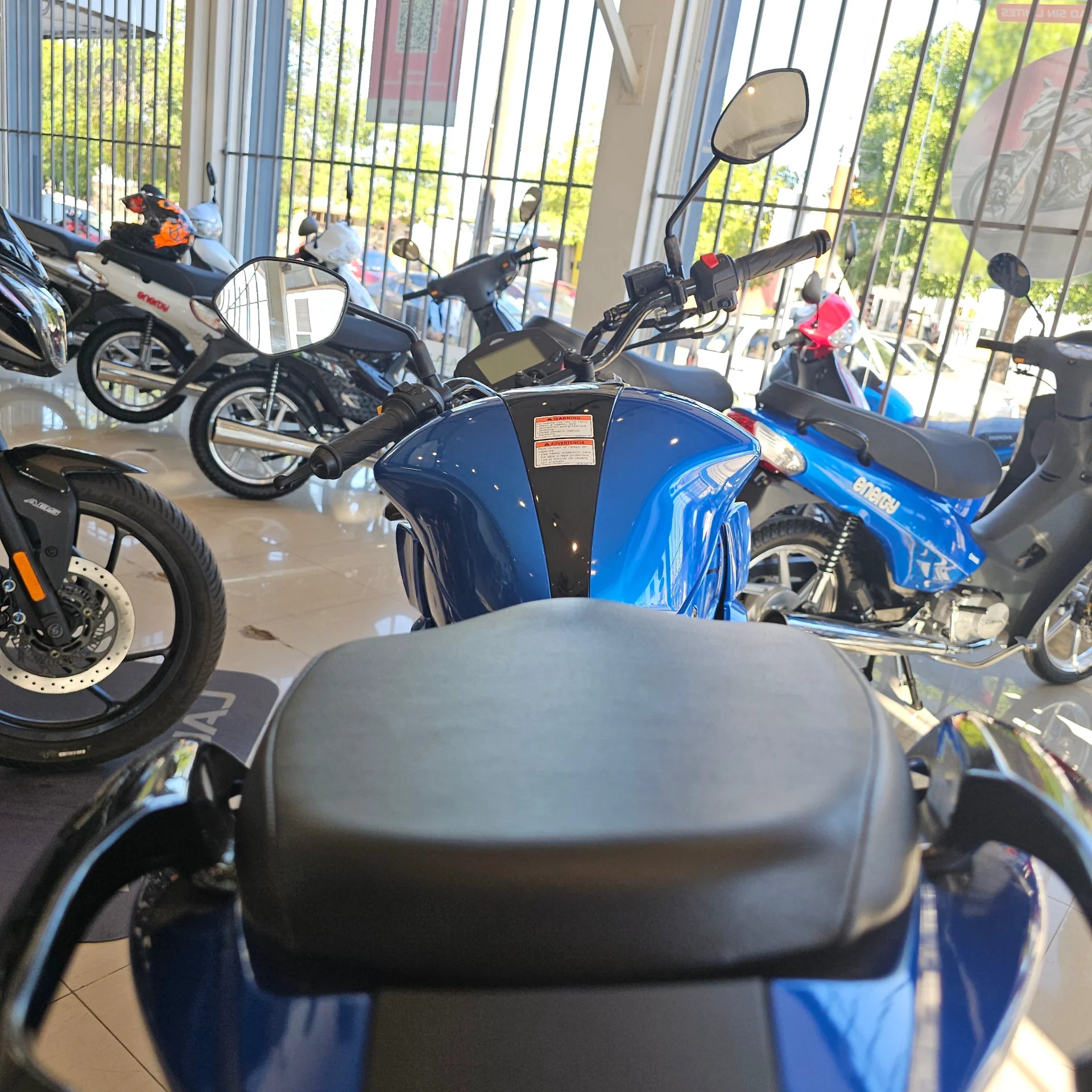 Suzuki Gixxer  6 1 alta resolución